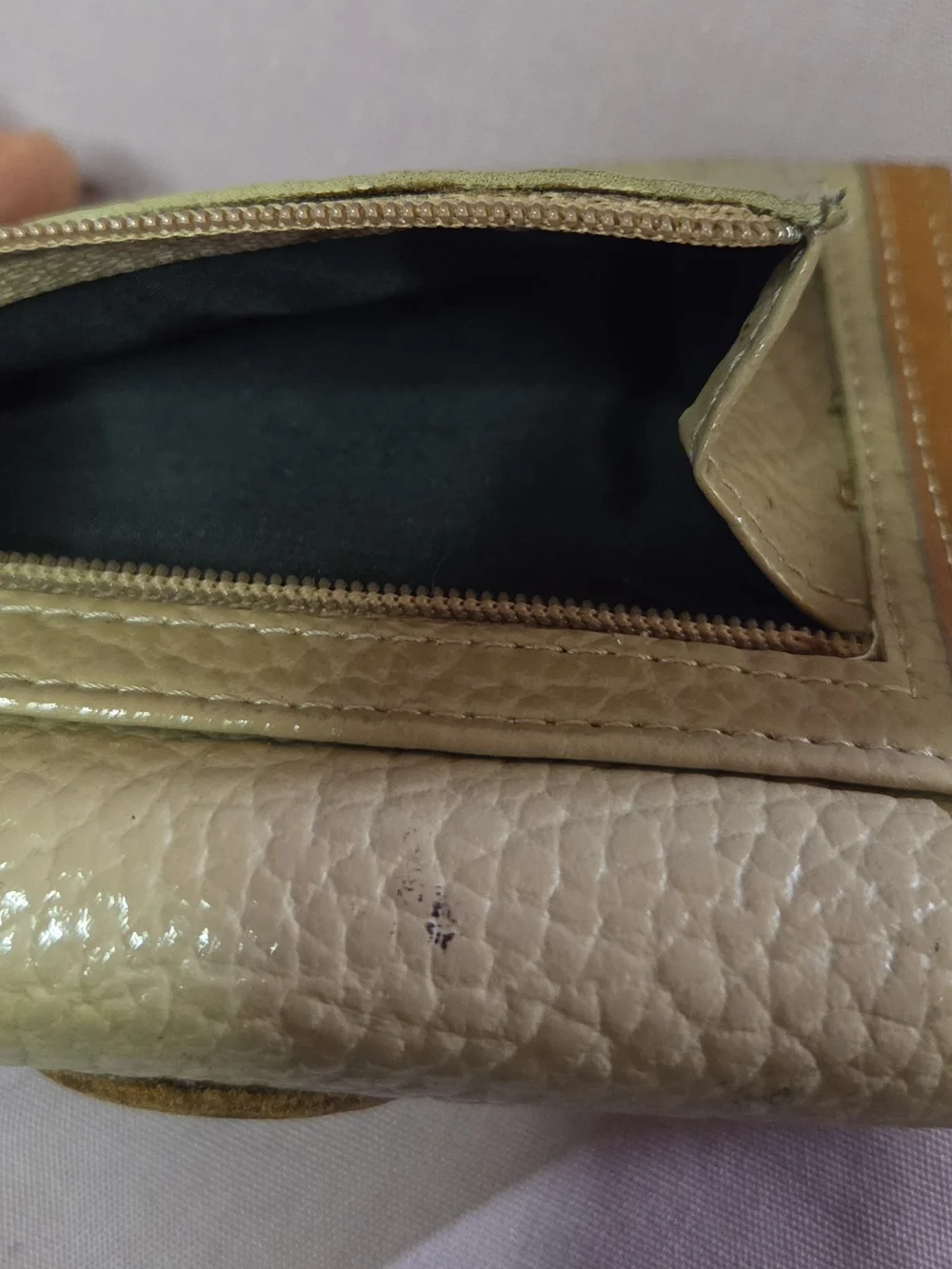VINTAGE Dooney & Bourke Olive Green and Brown Pebbled Leather Wallet